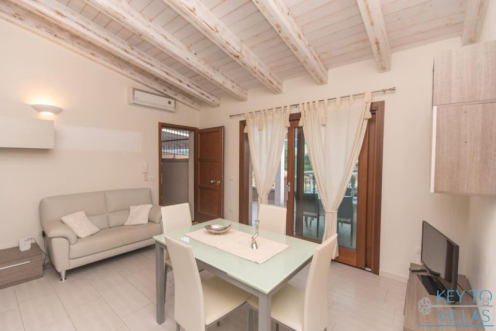 Brigata House - Luxury 2 Beds, Wifi, Balcony,Sea View - Key To Villas กัสเตลซาร์โด ภายนอก รูปภาพ