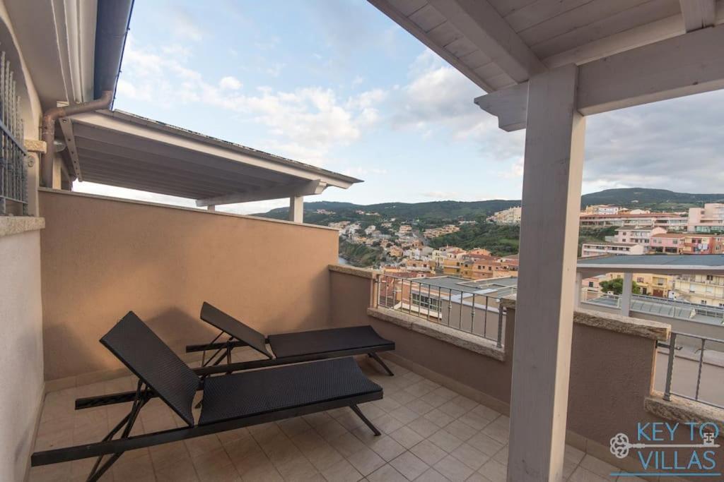 Brigata House - Luxury 2 Beds, Wifi, Balcony,Sea View - Key To Villas กัสเตลซาร์โด ภายนอก รูปภาพ